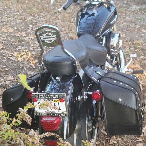 Meet your Posher, Laura Ann's Ambry - Picture 10 of 16